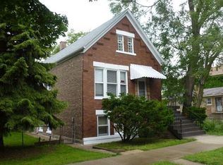 8424 S Kingston Ave, Chicago, IL 60617