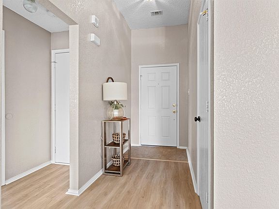 5th image of 226 Whitestone Way