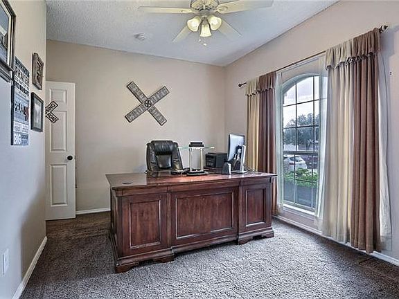 4th image of 5791 Fall Creek Dr