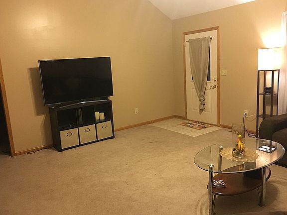 5th image of 1595 Roanoke Dr