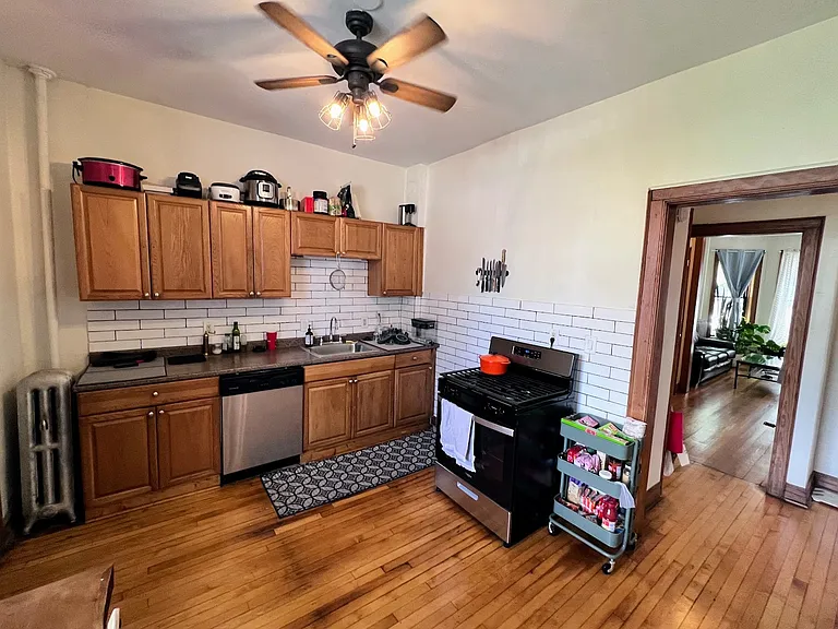 3216 W Altgeld St #1 — Photo 1
