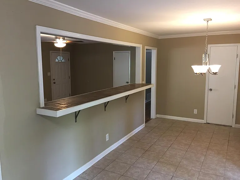 1443 Janmar Dr #MAIN UPSTAIRS — Photo 14