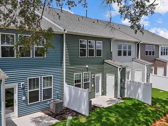 3rd image of 119 Zoey Way