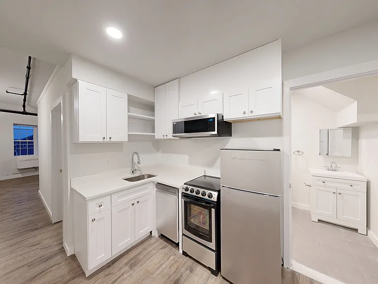 Fleetwood Lofts — Photo 94