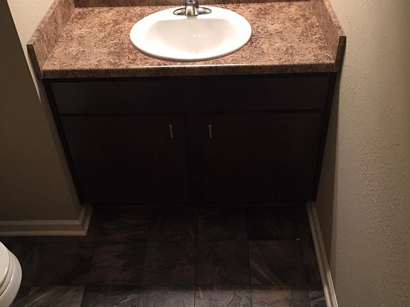 4th image of 5906 N 167th Plz