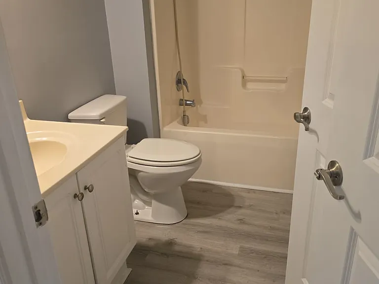 280 Liberty Dr #104 — Photo 14