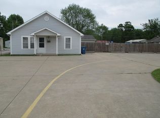 2120 S Maple St, Carthage, MO 64836