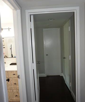 5th image of 1330 NE 105th St APT 103
