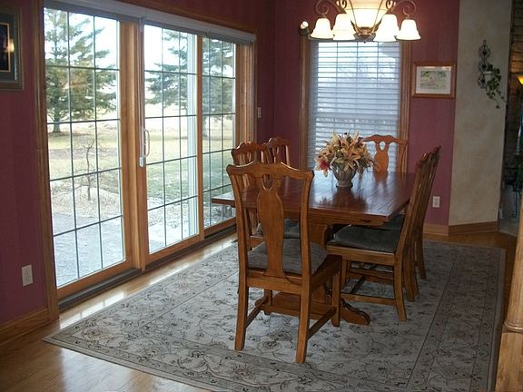 Dinette with patio doors
