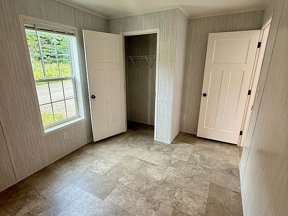 4th image of 28 Hobson Avenue