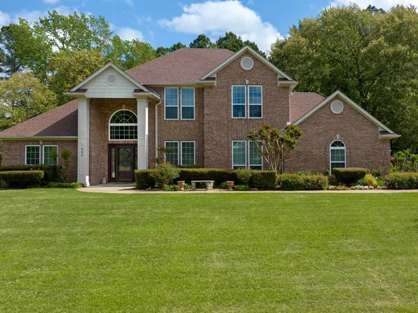 495 Honeysuckle Ln, Longview, TX 75605