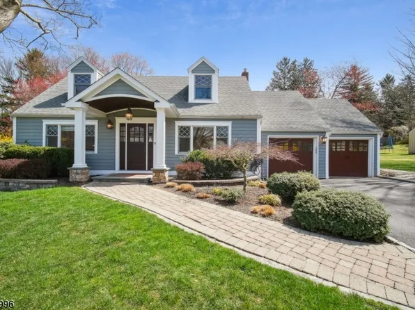 4 Clover Ln, Randolph Twp., NJ 07869