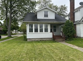 1703 W Saginaw St #2-1/2, Lansing, MI 48915