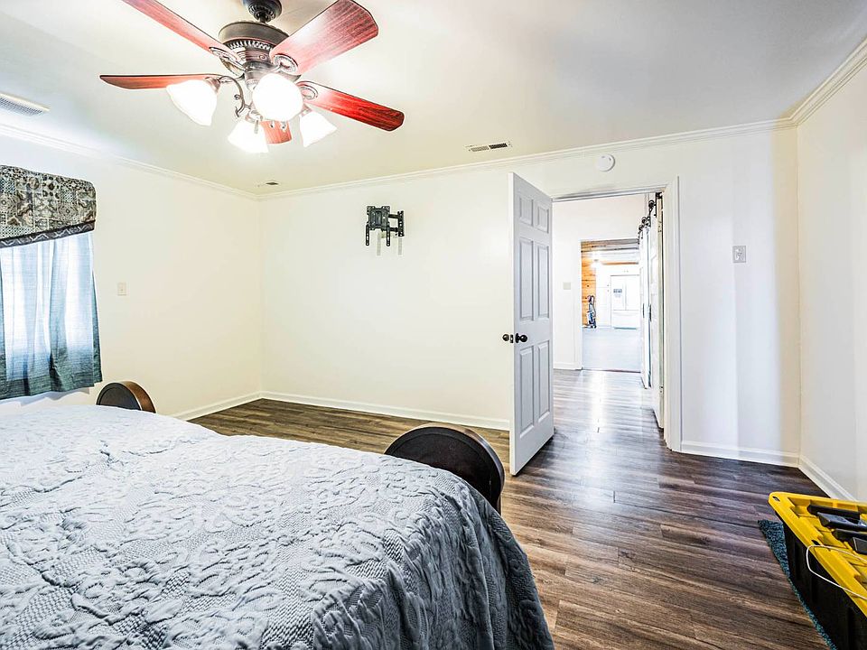 13th image of this home