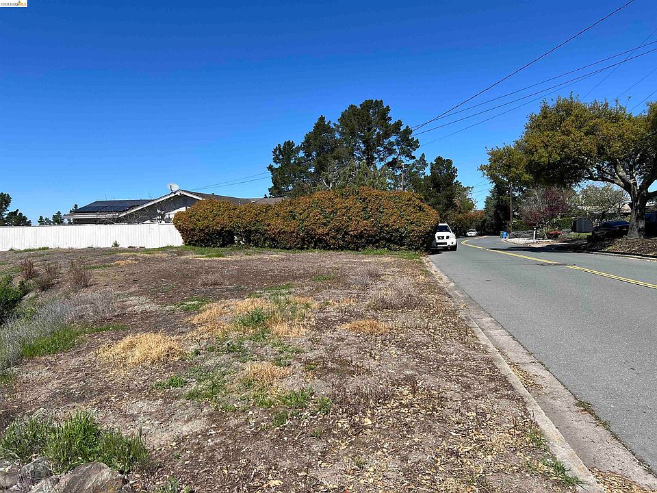 1st image of 82 Zander Dr
