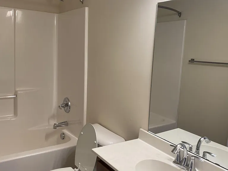 301 Rotunda St #101 — Photo 14