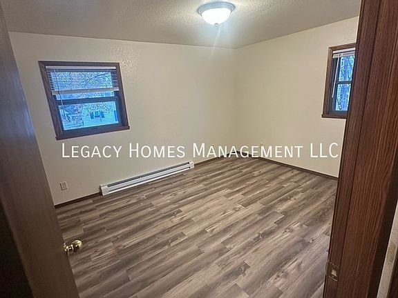 5th image of 1020 Oviatt St #1