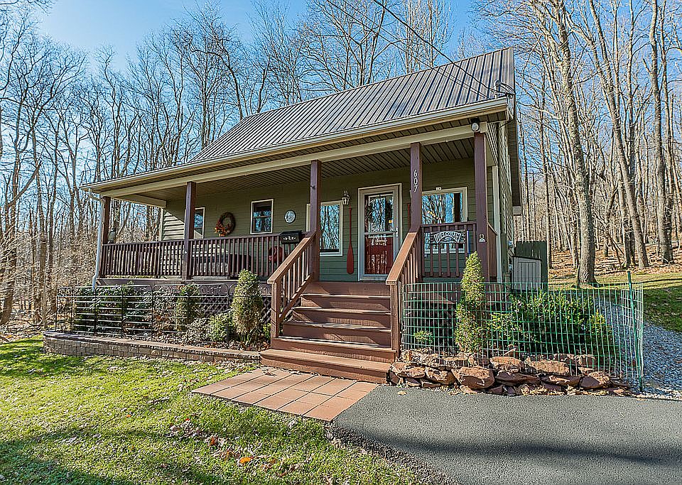 1st image of 607 Aster Dr