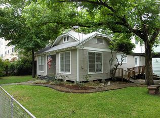 719 Asbury St, Houston, TX 77007