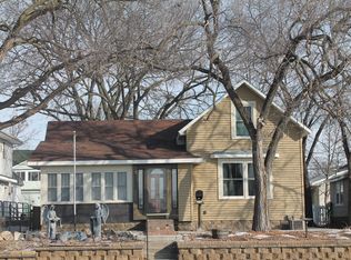 1332 Rose St, La Crosse, WI 54603