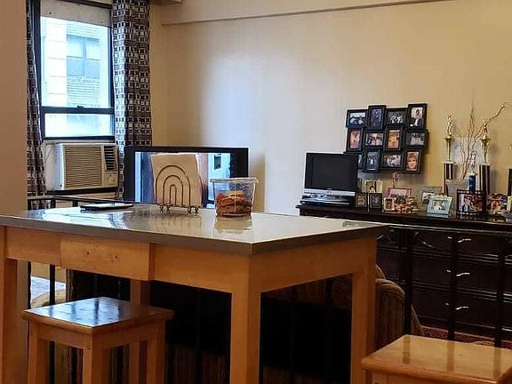 4th image of 9840 64th Ave APT 4D
