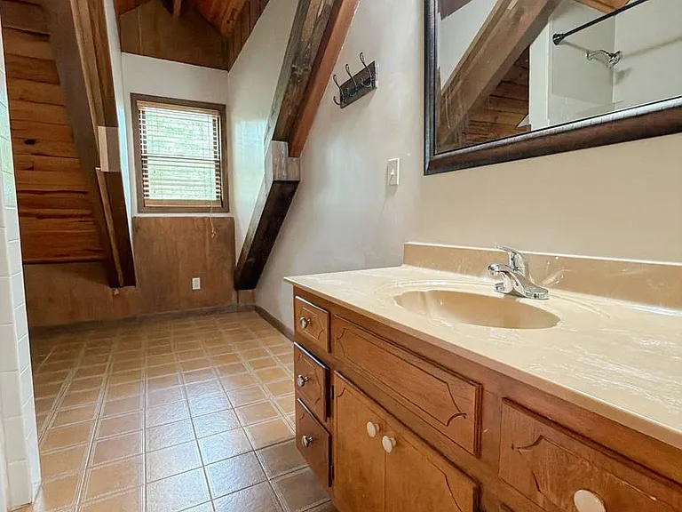 2414 Briggs Ave — Photo 15