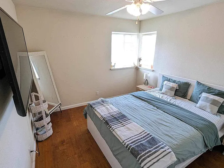 Guest Bedroom 1