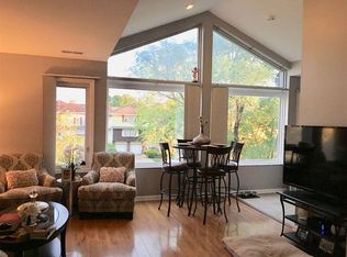 5 River Rd, Secaucus, NJ 07094