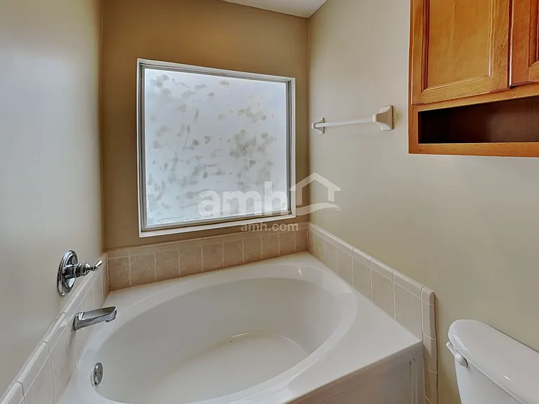 10902 Campus Heights Ln — Photo 12