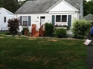 1205 Collegewood Dr, Ypsilanti, MI 48197