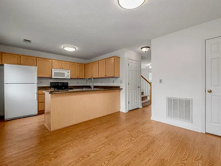 202 S Gratz St — Photo 7