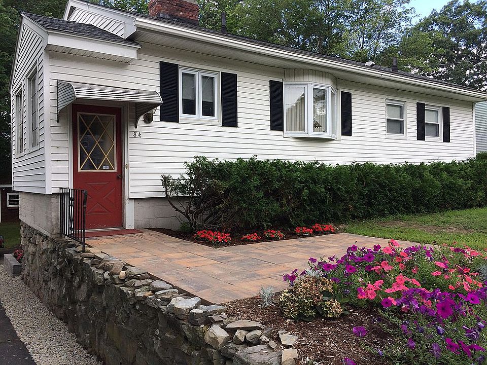 CENTRAL AIR, 3 bd rm, 2 bath