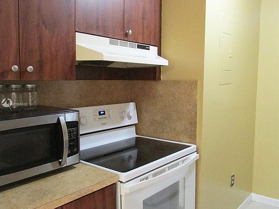 3rd image of 7415 SW 152nd Ave #7-206