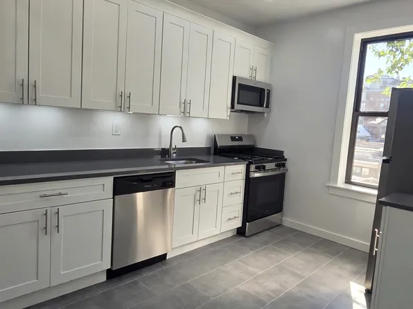 2950 Ocean Avenue image 1 of 13