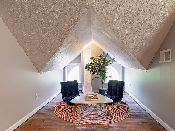 5th image of 2118 Fairfax Ave APT 3