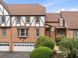 214 Thornberry Cir, Pittsburgh, PA 15234