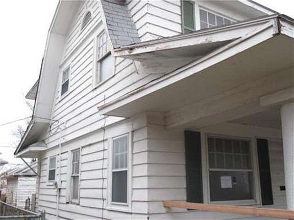 2nd image of 329 N 15th St