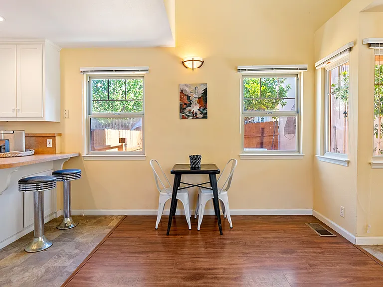 1310 Peach St — Photo 21