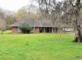 10562 Buxton Rd, Saint Amant, LA 70774