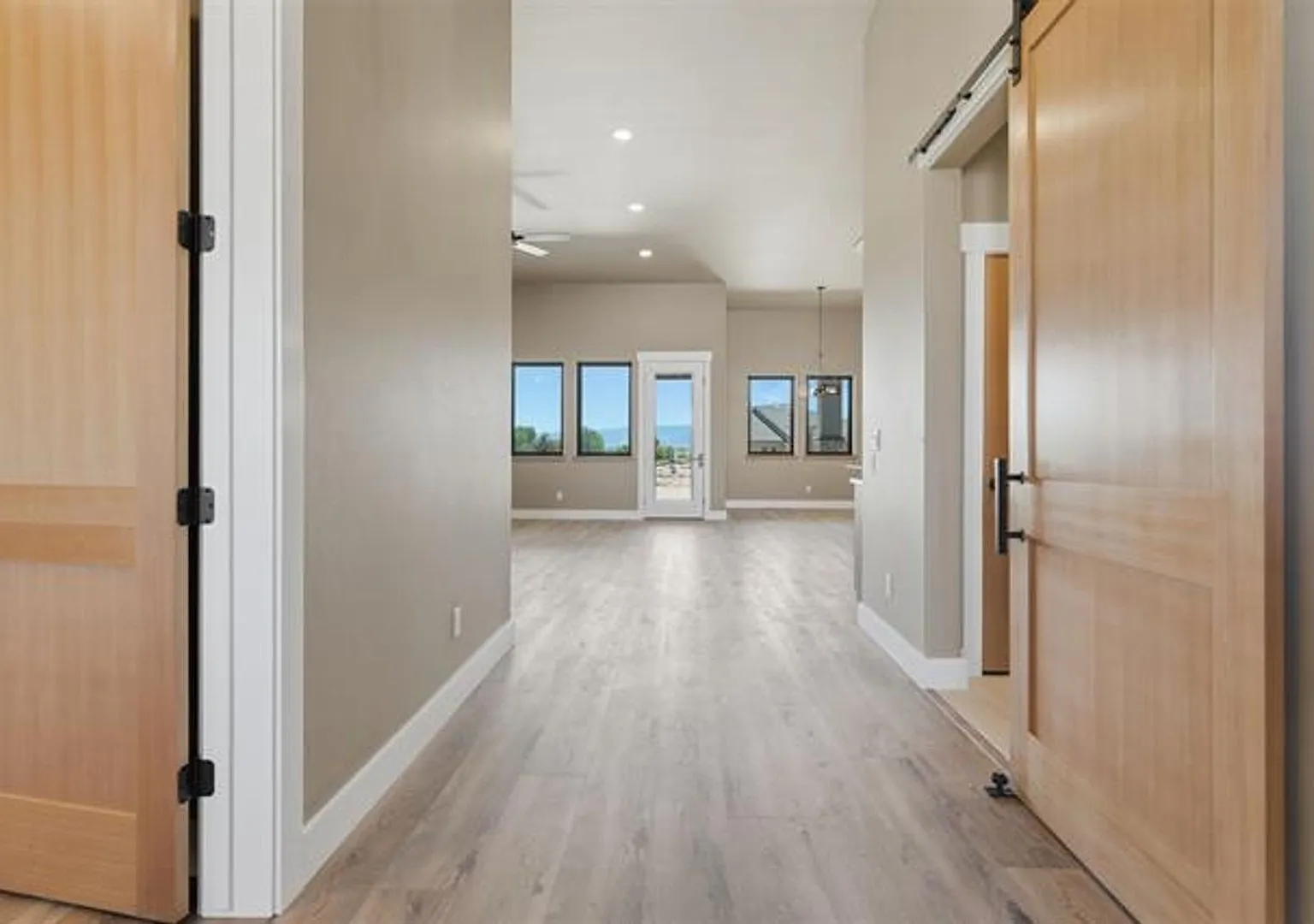 Executive Home N Grand Junction — Photo 3