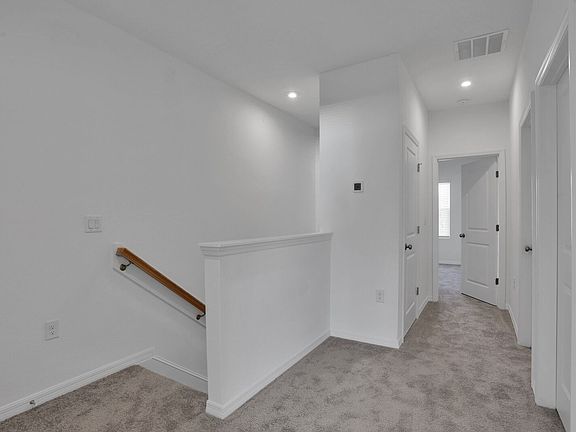 3rd image of 334 Anthony Dr