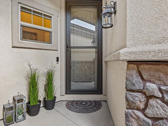 3rd image of 334 Cliff View Dr