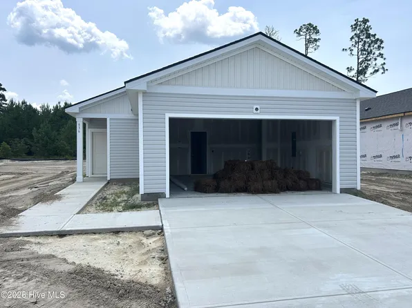 636 Coronado Avenue SE, Leland, NC 28451