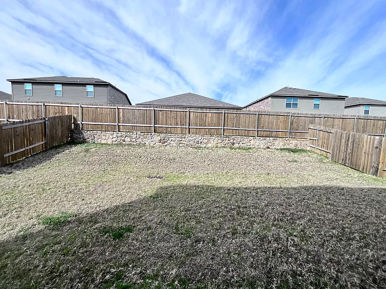 312 Tranquil Ln — Photo 28