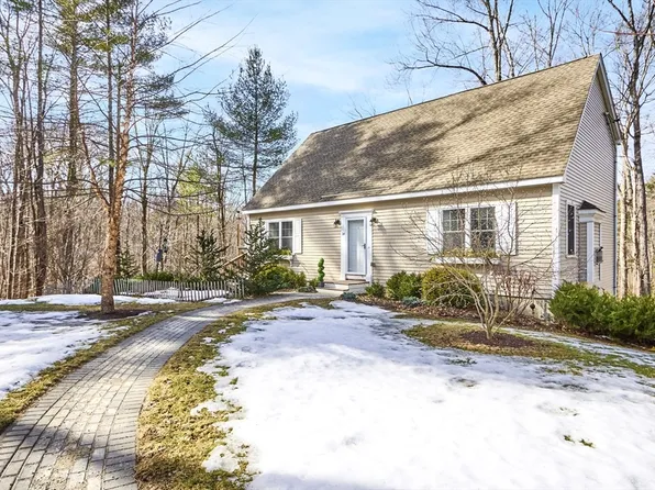 28 Worcester Dr, Littleton, MA 01460