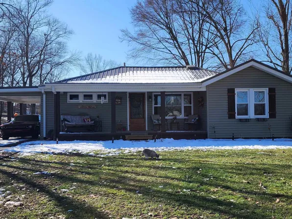 706 E 12th St, Benton, KY 42025