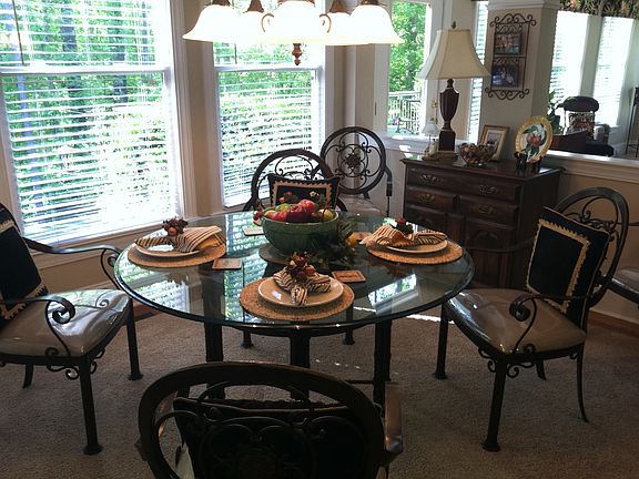 3rd image of 1379 Waterston Dr