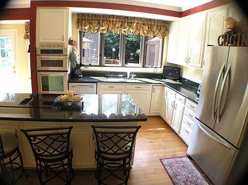 2nd image of 12933 Oak Lawn Pl