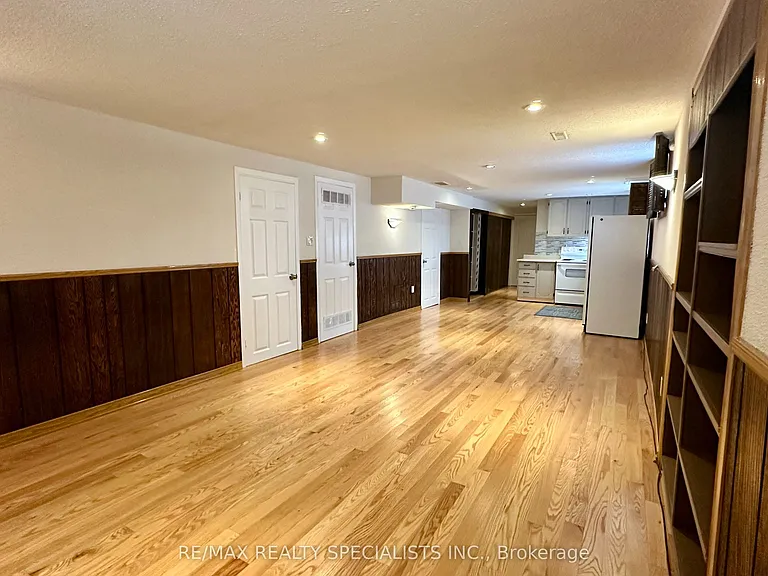 2984 Windjammer Rd — Photo 6