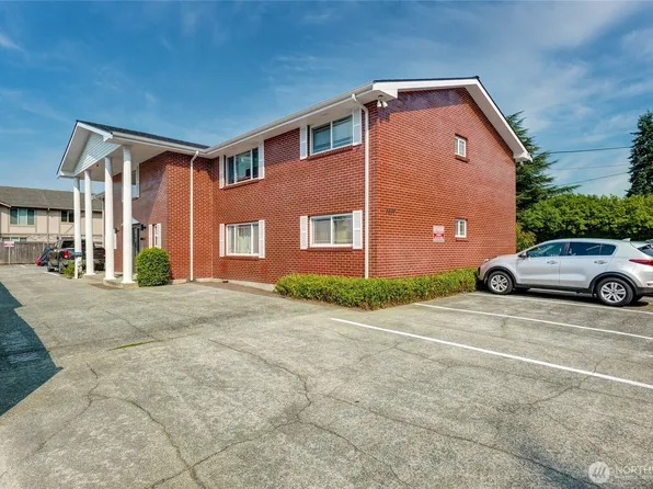 8806 3rd Avenue SE, Everett, WA 98208